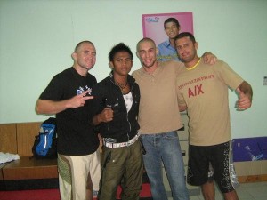 ray-elbe-with-buakaw-and-alan-belcher